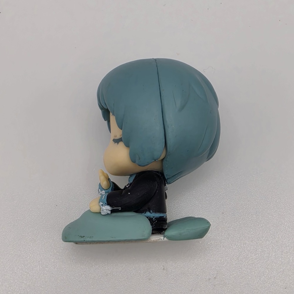 Fuuka Yamagishi Onemutan Capsule Figure Persona 3 Reload Topper Figurine Toy 2" - Picture 3 of 7